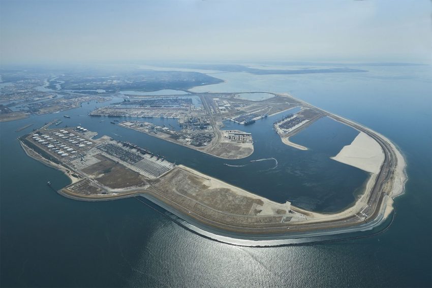 Vista del puerto de Rotterdam